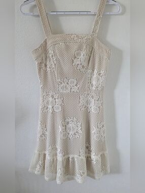 Extraordinary floral Lace & Appliqué Mini Dress XS